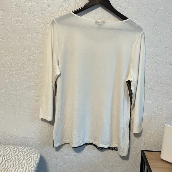 New Limited top with lace - Picture 6 of 7